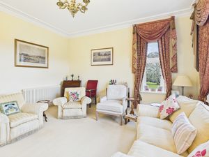 Sitting room - click for photo gallery